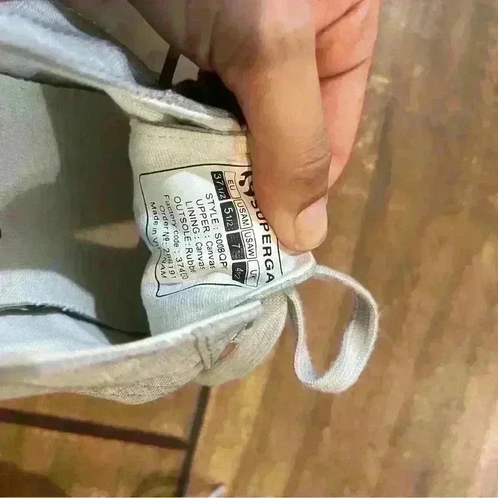 Superga Low-Top Shoes size 7 women’s - Picture 5 of 5